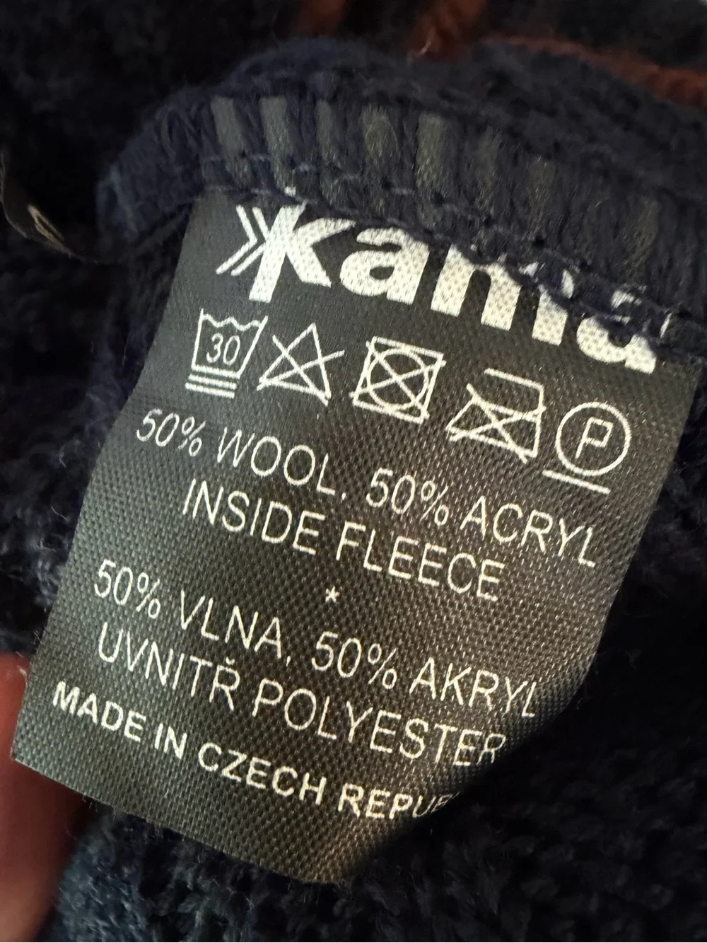 Kama Women’s Navy Knit 50% Wool Pom Pom Beanie Golf Country Club Core Faux Fur
